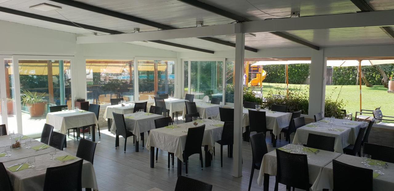Hotel Corallo Fregenae Kültér fotó